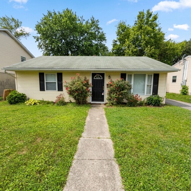 Foto del edificio - 421 Banksia Dr