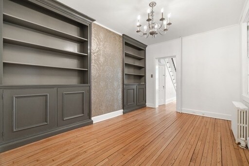 Foto del edificio - 104 W 3rd St