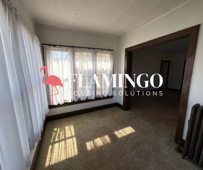 Foto del edificio - “Massive 8-Bedroom Home in Dayton – Rare Multi-Level Living Space”