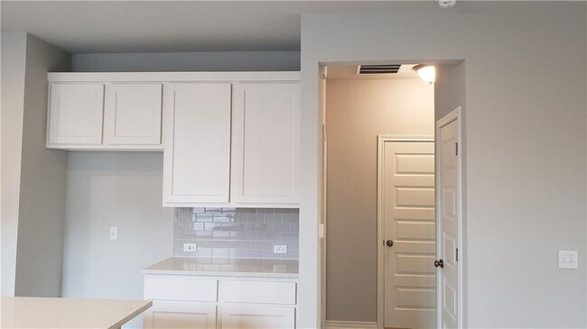 Building Photo - 1311 Hazleton Cove