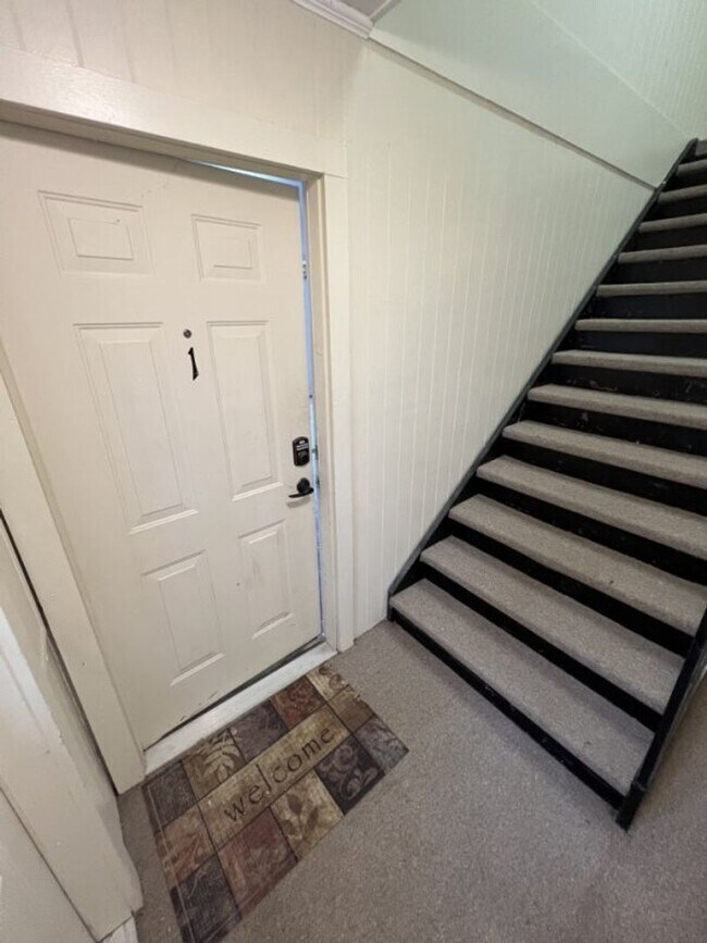 Foto del edificio - 4547 Alvin Dark Ave