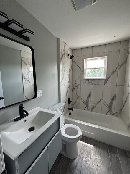 Foto del edificio - 768 Ridgeway Ave