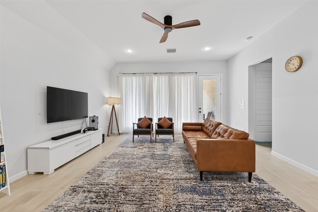 Foto del edificio - 3439 Tranquil Harvest Trl