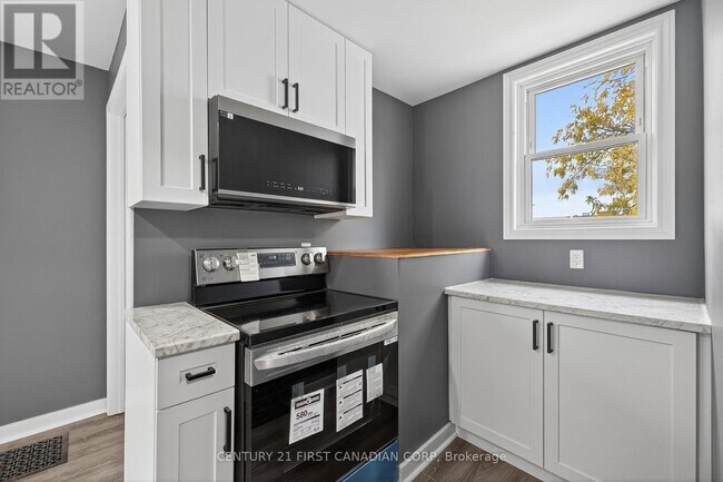 Photo du bâtiment - 117 Sterling St