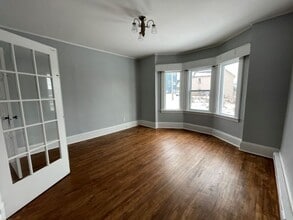 Building Photo - 111 Metcalf St