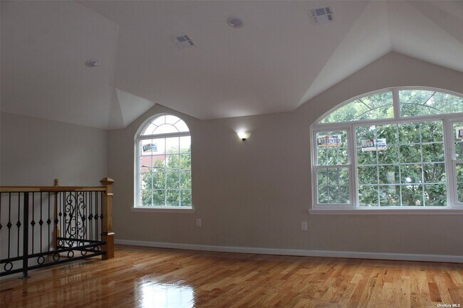 Building Photo - 138-23 249th St