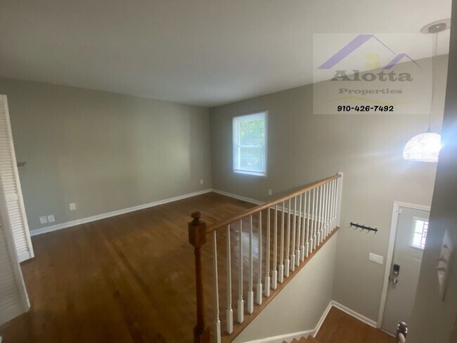 Foto del edificio - 5312 Bluewater Pl