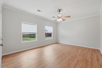 Building Photo - 9253 Fathom Dr