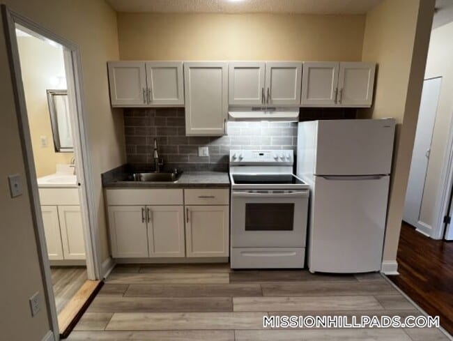 Foto del edificio - 888 Huntington Ave