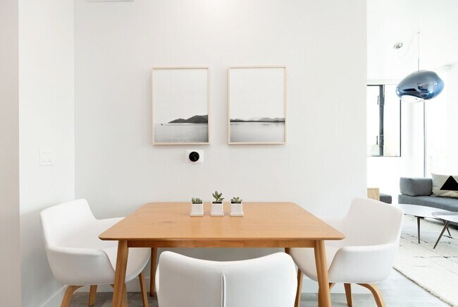 Foto del edificio - 700 N Spaulding Ave
