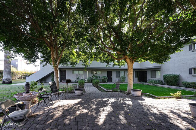 Foto del edificio - 4224 N 12th St