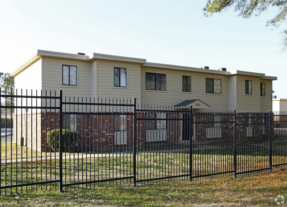 Building Photo - Presidential West Apartments