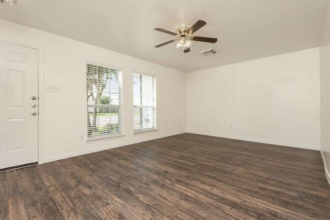 Foto del edificio - 2119 Roatan Calle