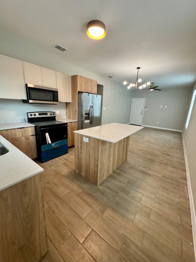 Foto del edificio - 617 N Delaware St