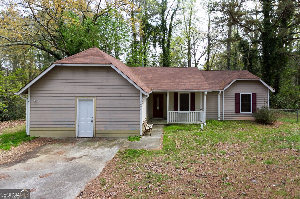 Primary Photo - 2098 Walden Park Drive