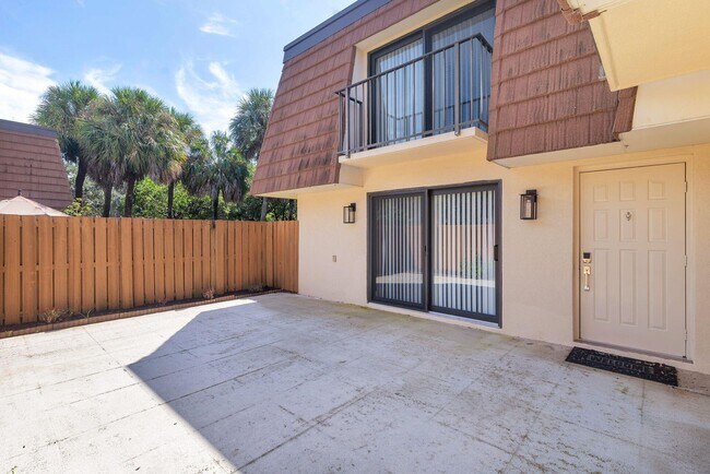 Foto del edificio - 2422 24th Ct