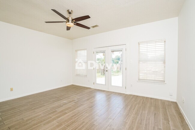 Foto del edificio - 6902 Crystal Point Dr, Katy, TX 77449