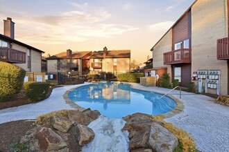 Building Photo - 12905 Woodforest Blvd