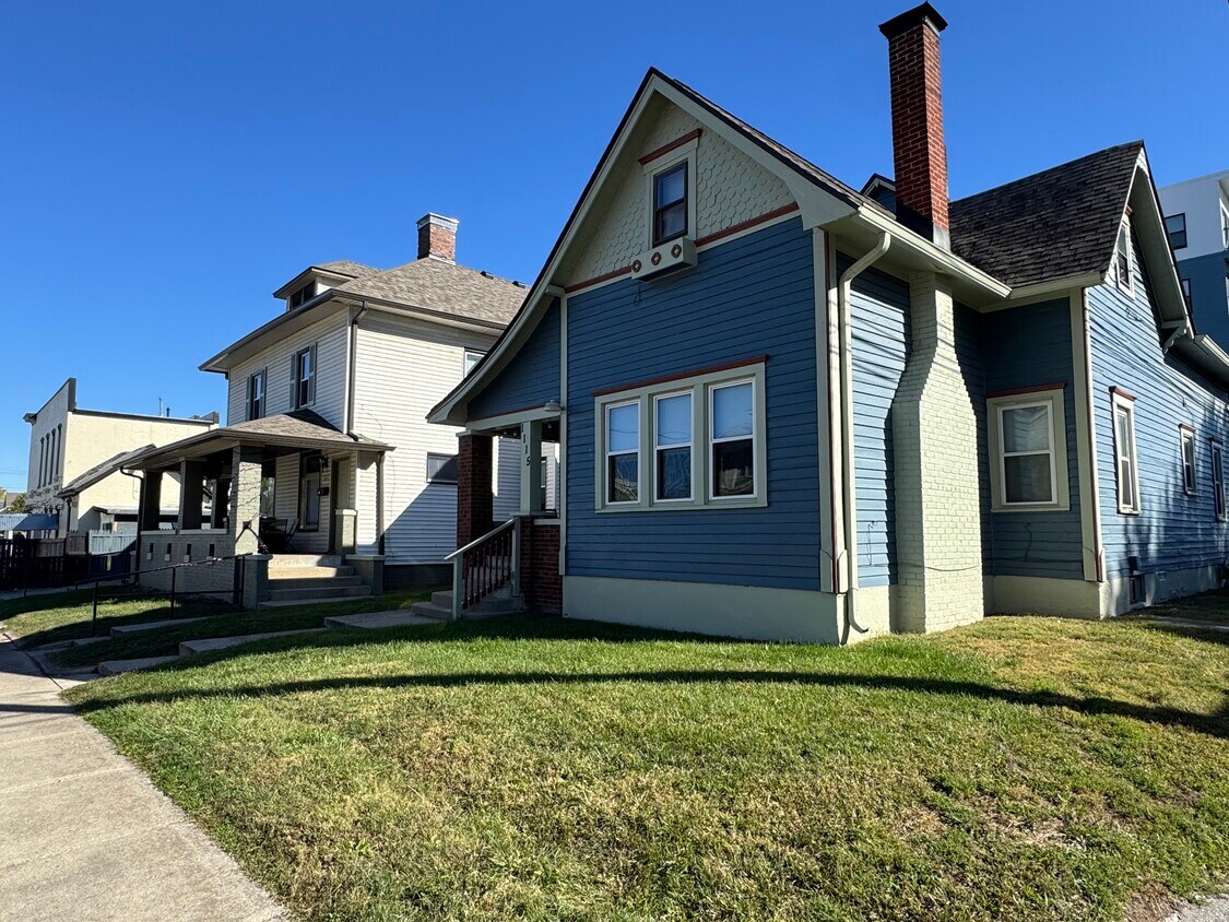 Foto principal - 1115 Laurel St