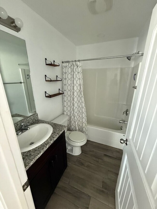 Foto del edificio - 3 Bedroom Eagle Mountain Home
