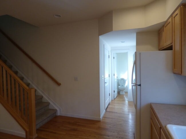 Building Photo - Beautiful Townhome in South Longmont