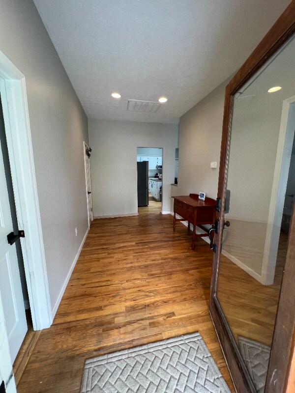 Building Photo - 1117 2nd St