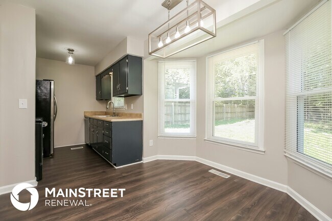 Building Photo - 3021 Reelfoot Dr