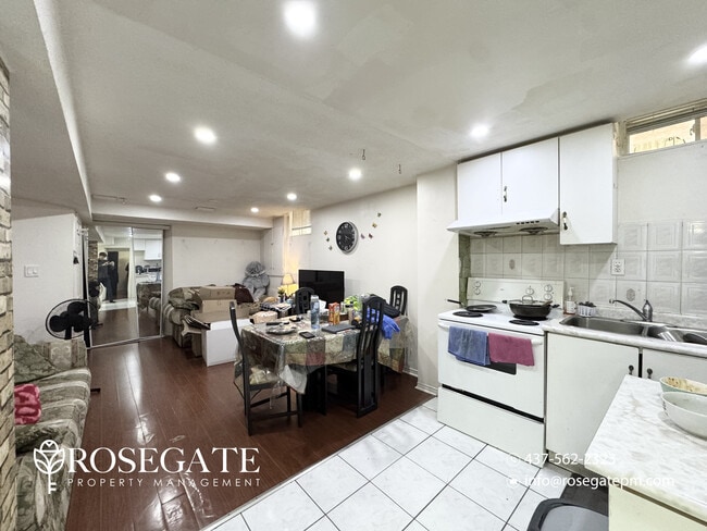 Building Photo - Spacious 2-Bedroom Basement Apartment with 2 Parking Spaces – Mississauga