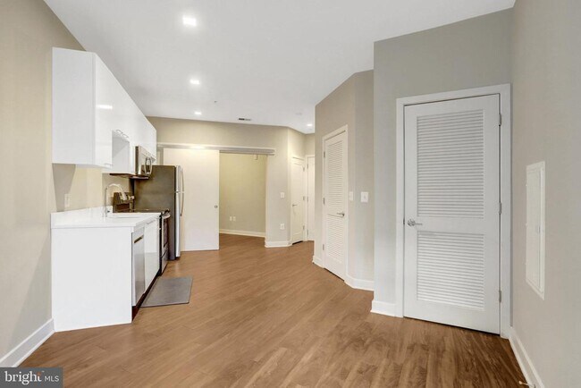 Foto del edificio - 989 S Buchanan St