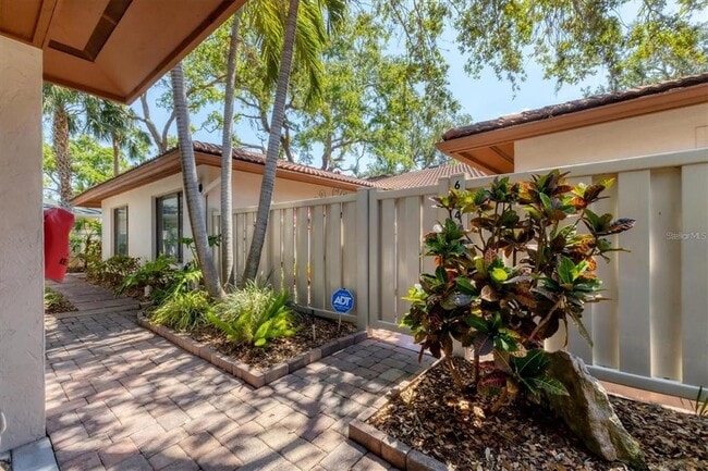 Foto del edificio - 6304 Pelican Dr