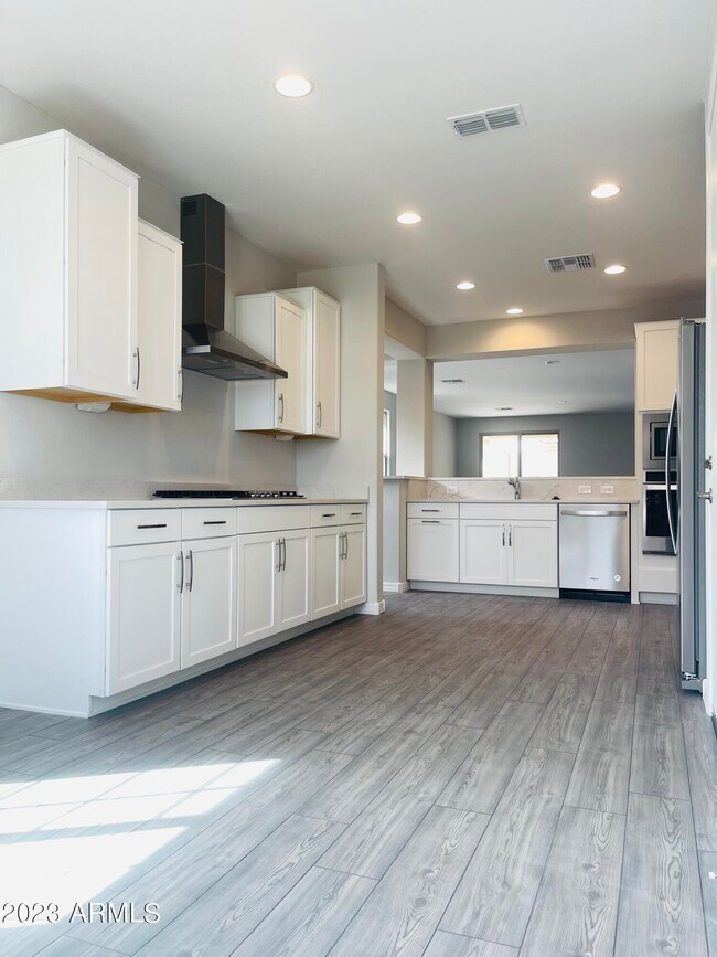 Building Photo - 1561 Sabel Ct