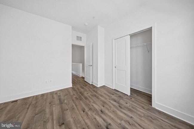 Building Photo - 7348 Blade Dr