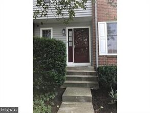 Building Photo - 306 Society Hill Blvd