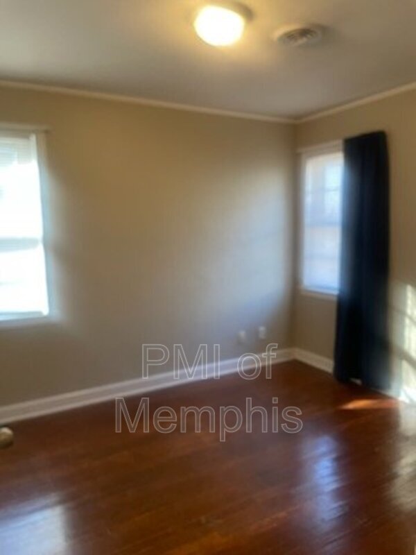 Foto del edificio - 4331 Emily Ave