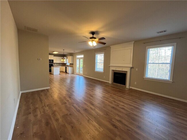 Building Photo - 4770 Plainsman Cir