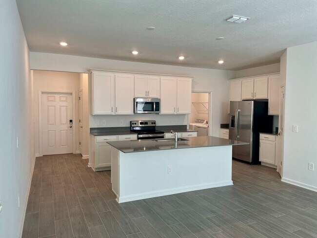 Foto del edificio - Brand New Construction 3 Bedroom, 2.5 Bath...