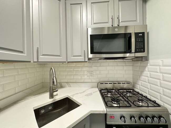 Foto del edificio - 545 W Belmont