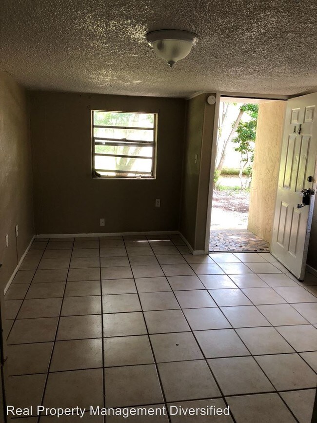 Foto del edificio - 1318 SW 6th St