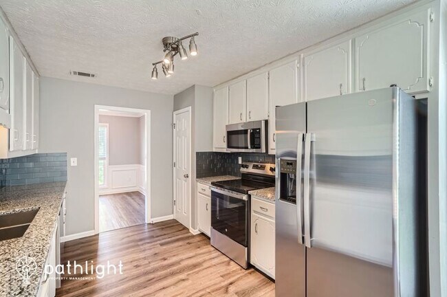 Building Photo - 1055 Leighs Brook Way
