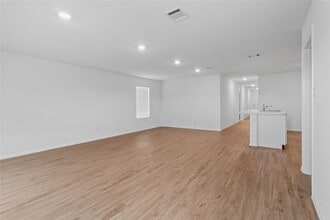 Building Photo - 727 Delany Cv Ct Building Photo - 727 Delany Cv Ct