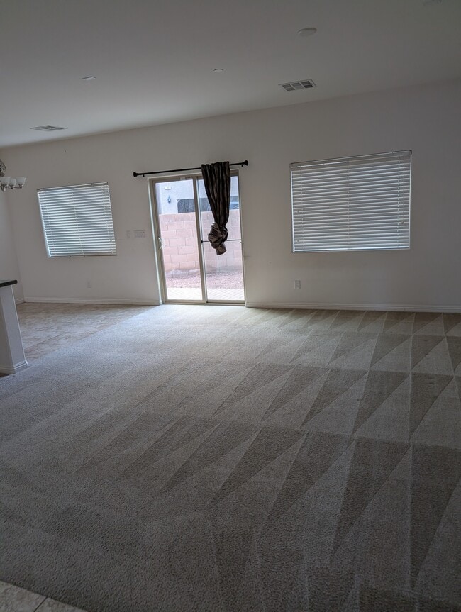 Foto del edificio - 71 Sevilla Heights Dr