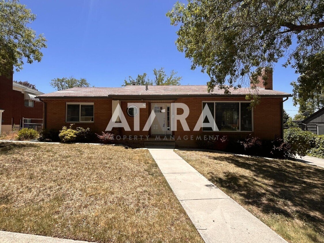 Photo - 2362 Bryan Avenue