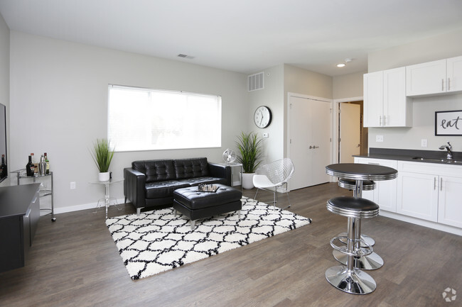 Sala de estar - Piper Lakes Apartment Homes