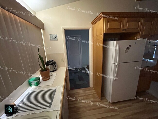 Foto del edificio - 9316 Southworth Ave