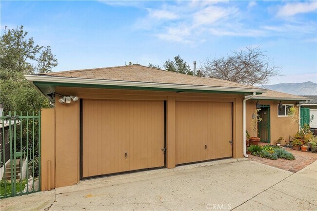 Building Photo - 65 Grace Terrace