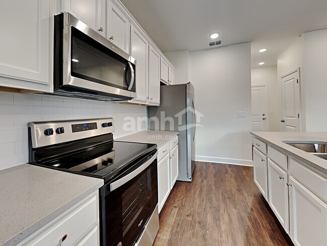 Building Photo - 12312 Paperbark Place