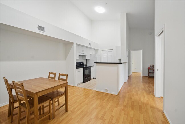 Foto del edificio - 11133 St