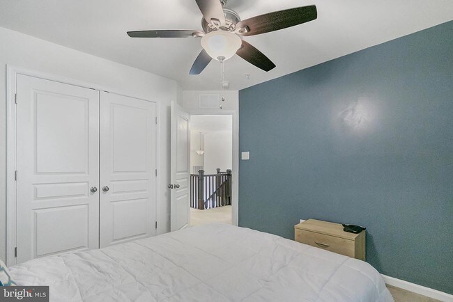 Foto del edificio - 7585 Holly Ridge Dr