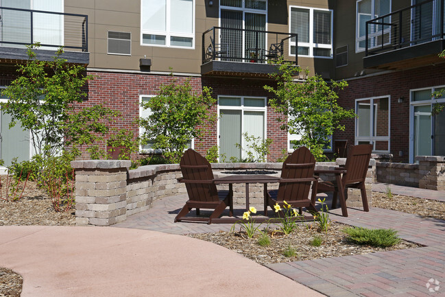 Founders Courtyard - Remington Cove I