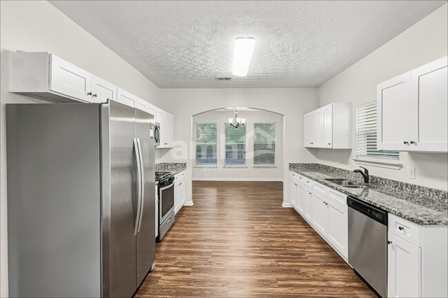 Foto del edificio - 4898 McEver View Dr